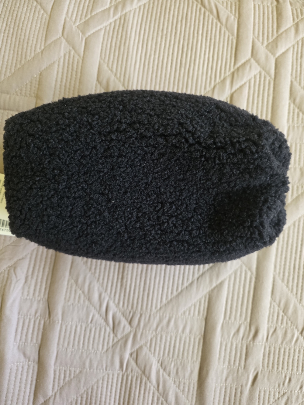 lululemon athletica Black Sherpa Cosmetic Pouch with Gold Accents - Picture 2 of 5